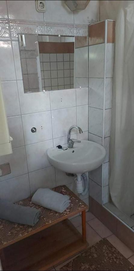 Badacsonyi Pihenes Privat Berlemeny Hotel Badacsonytomaj Exterior photo